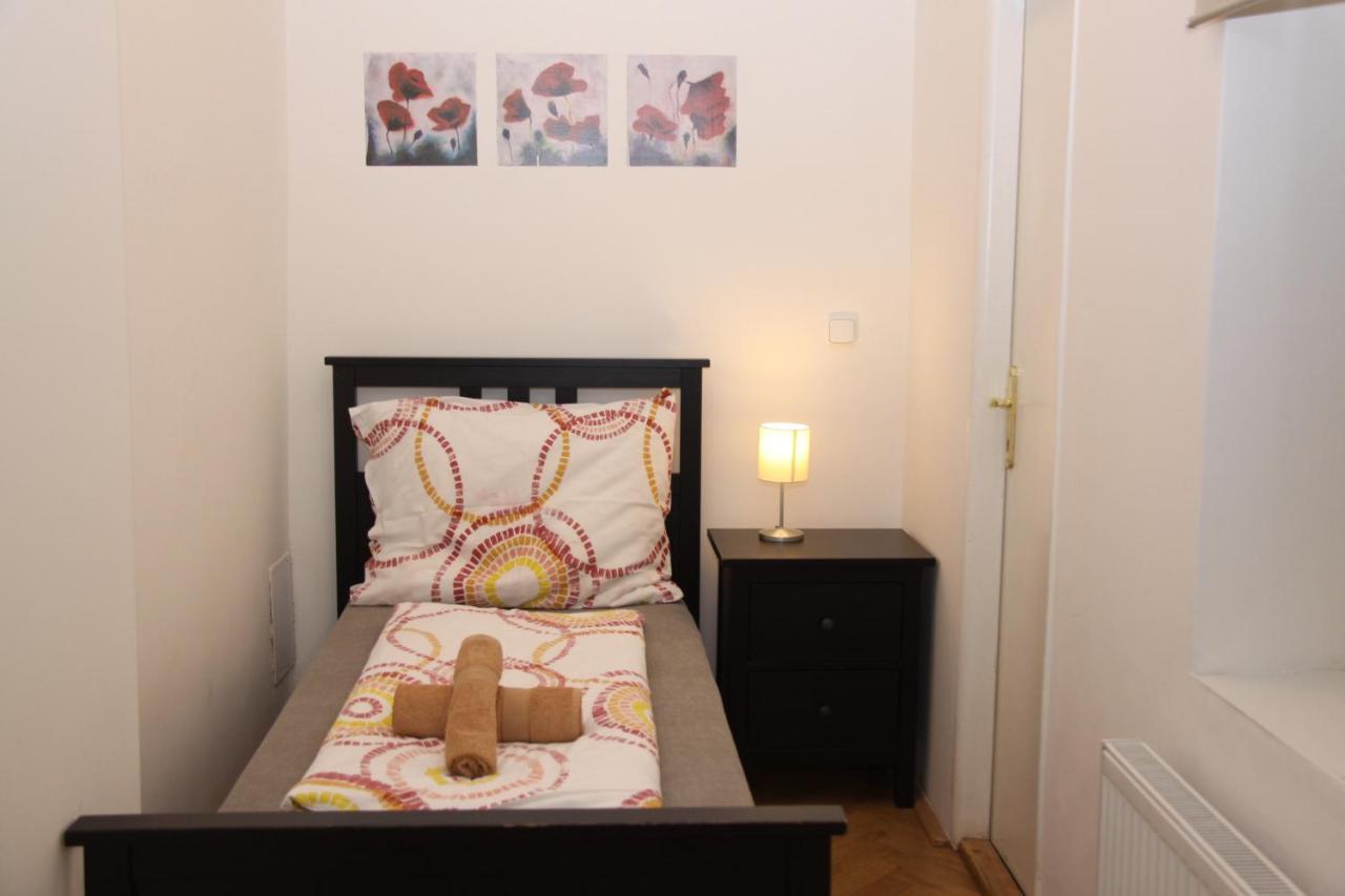 Wenceslas Square Apartment